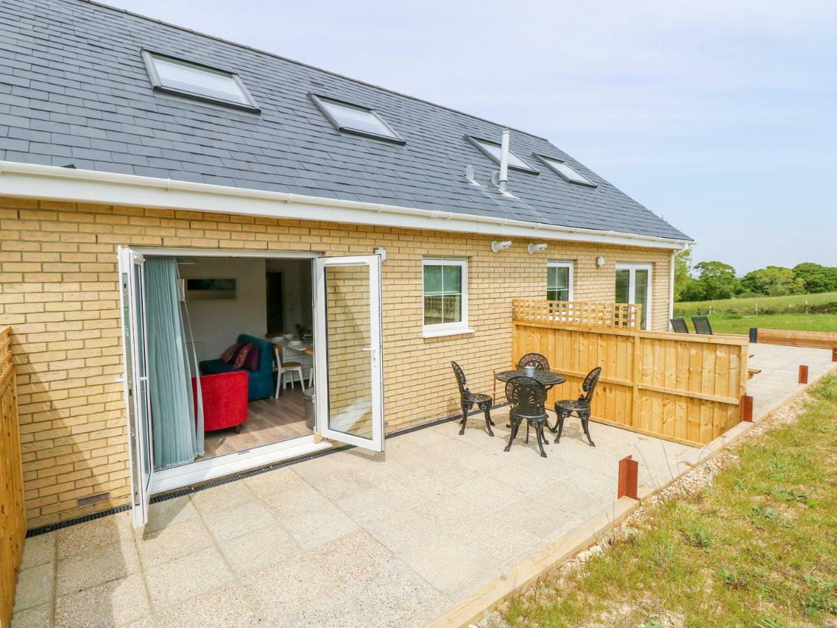 5 Yarmouth Cottages Freshwater Exterior foto
